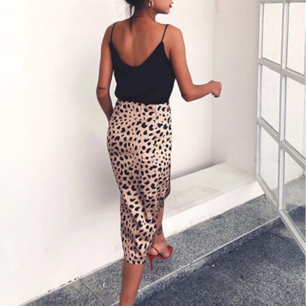 Leopard Print Midi Skirt - Picture 5 of 8